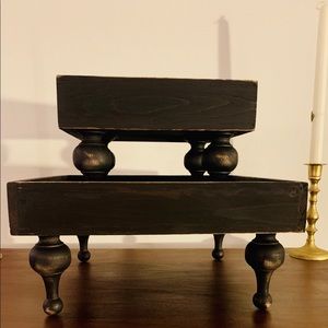 Two piece farmhouse riser.